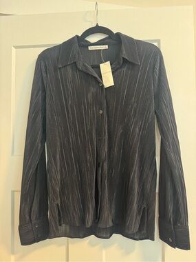 Abercrombie and Fitch satin pleated button down blouse